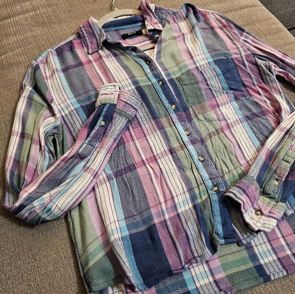 BDG Blue Purple Plaid Casual Cropped Button Longsleeve Top Size Small - Picture 3 of 6